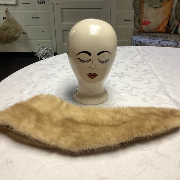 BLONDE MINK COLLAR. VINTAGE - Picture 8 of 8